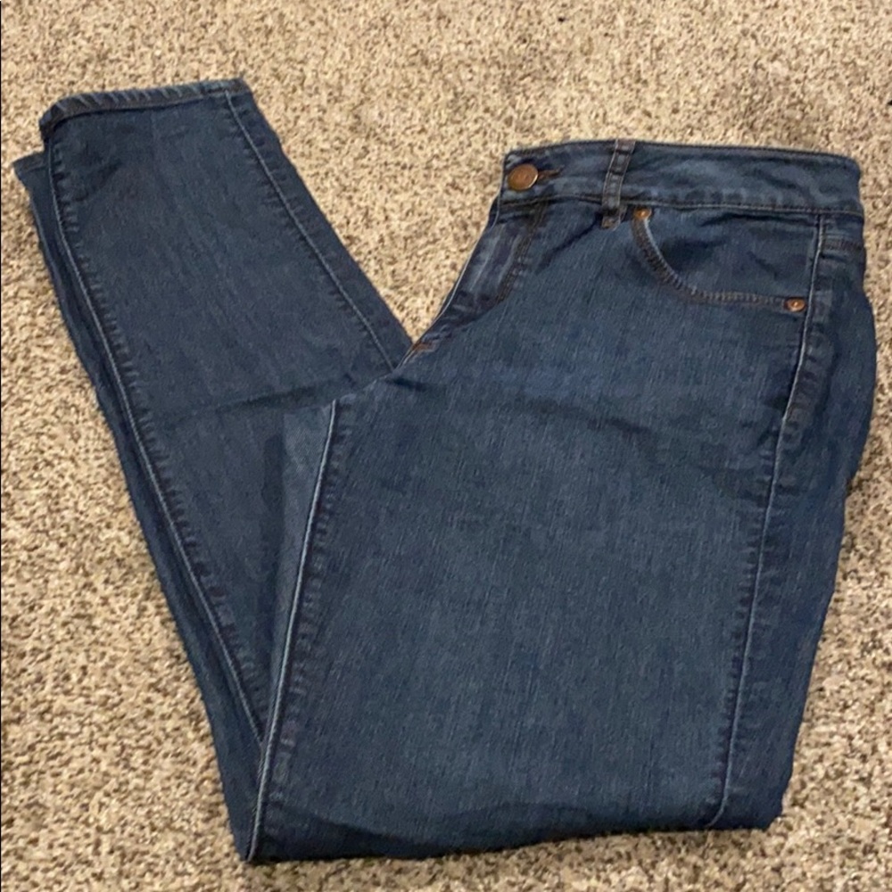 LOFT Curvy Skinny Jeans size 6/28